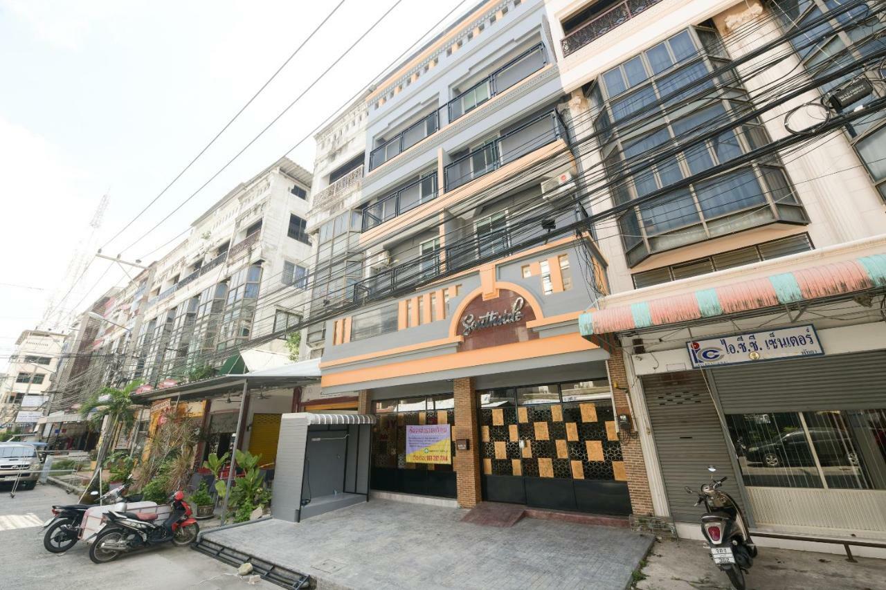 OYO 347 Southside Residence Pattaya Buitenkant foto